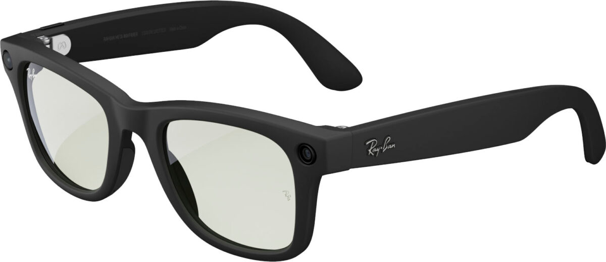 Ray-Ban Meta - Wayfarer Smart Glasses with Meta AI Audio Photo Video Compatibility - Clear to Green Transitions Lenses - Matte Black